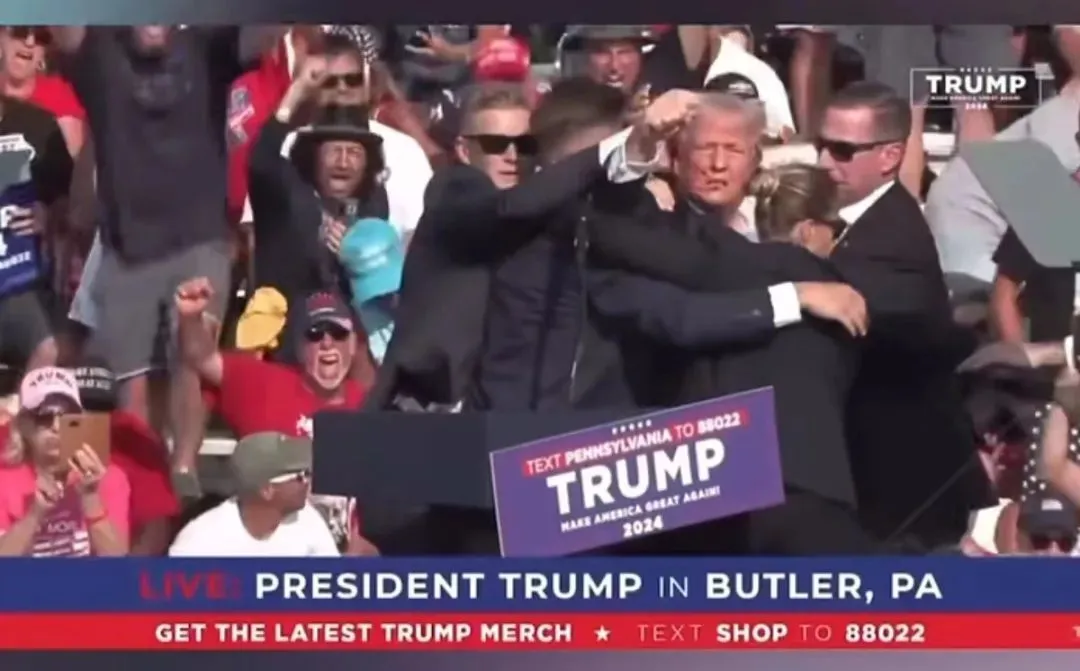 特朗普遇刺视频截屏