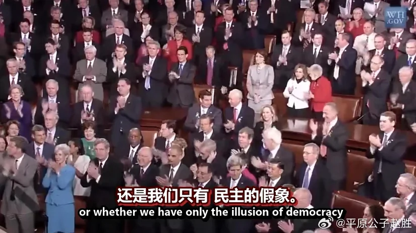 从新闻学的角度看，“特朗普挥拳怒吼”是一张完美的照片